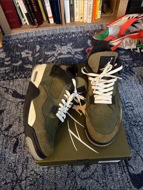 Air Jordan4 Retro SE craft